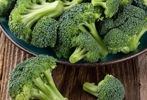 减少雌性激素最有效15种食物，西兰花、羽衣甘蓝可抑制合成