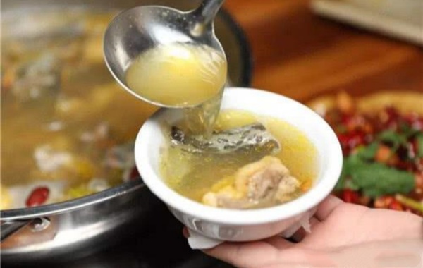 正常调味的汤口味清淡