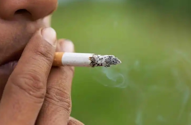 男人备孕一天抽几根烟安全，烟草对生育力的影响比较大
