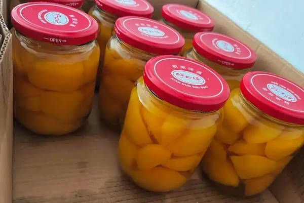 促排不可以吃黄桃罐头属谣言，温性水果对身体影响并不大