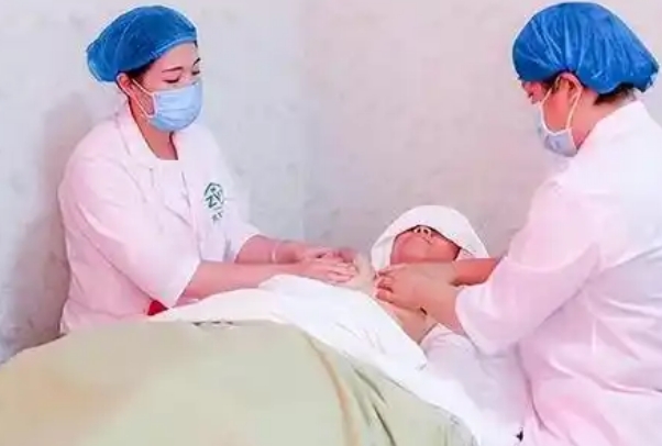 刚生下第二个胎儿前一段时间宝妈还用催乳师开奶吗？
