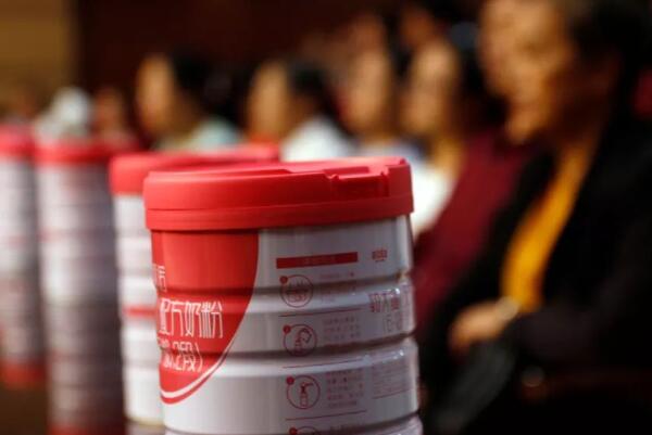 国家扶贫奶粉品牌卓赋和鸣翠哪个口碑最好？