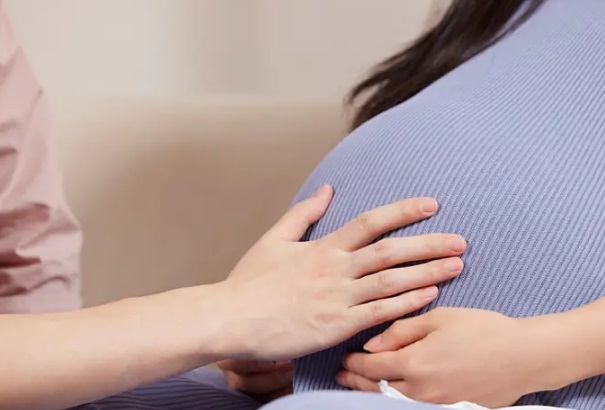 12周试管双胞胎为什么需要减胎，主要是健康风险