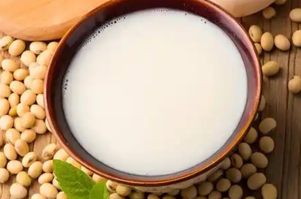 网传备孕期间天天喝豆浆容易生男孩是真的吗？